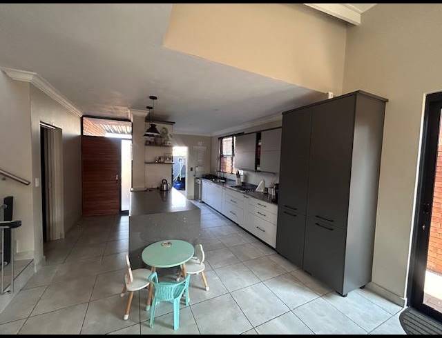 3 BEDROOM HOUSE FOR SALE IN SIX FOUNTAINS RESIDENTIAL ESTATE